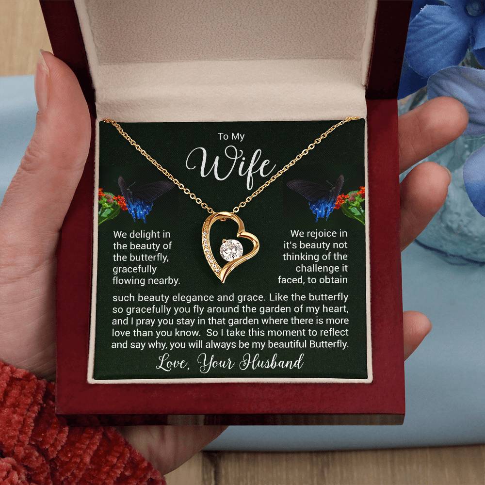 💖 Heart-Shaped Pendant Necklace 💖